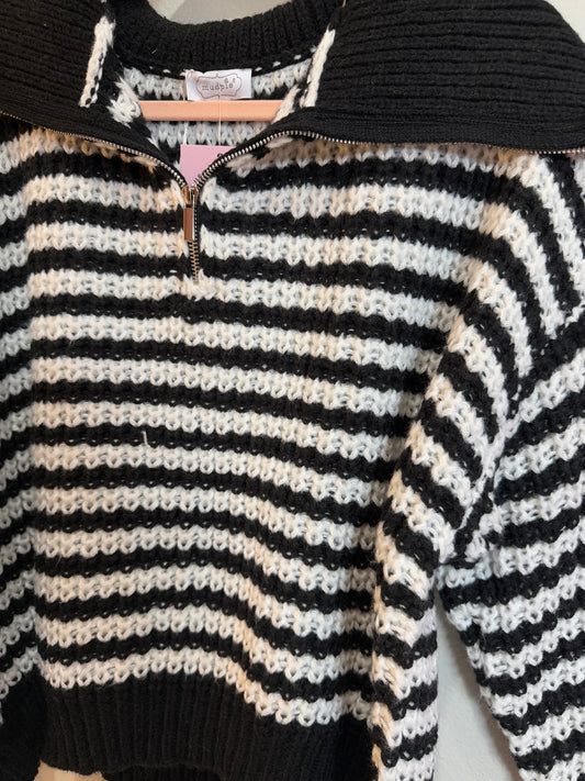 Black and Cream Chunky Sweater Pullover